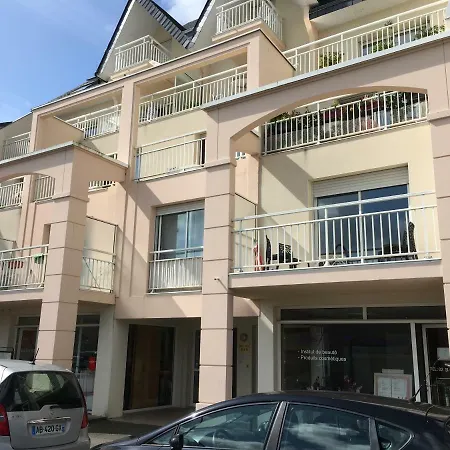 Neuf , A 2 Pas De La Et Du Port *