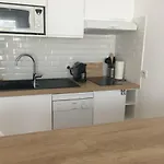 Neuf , A 2 Pas De La Et Du Port Apartment *